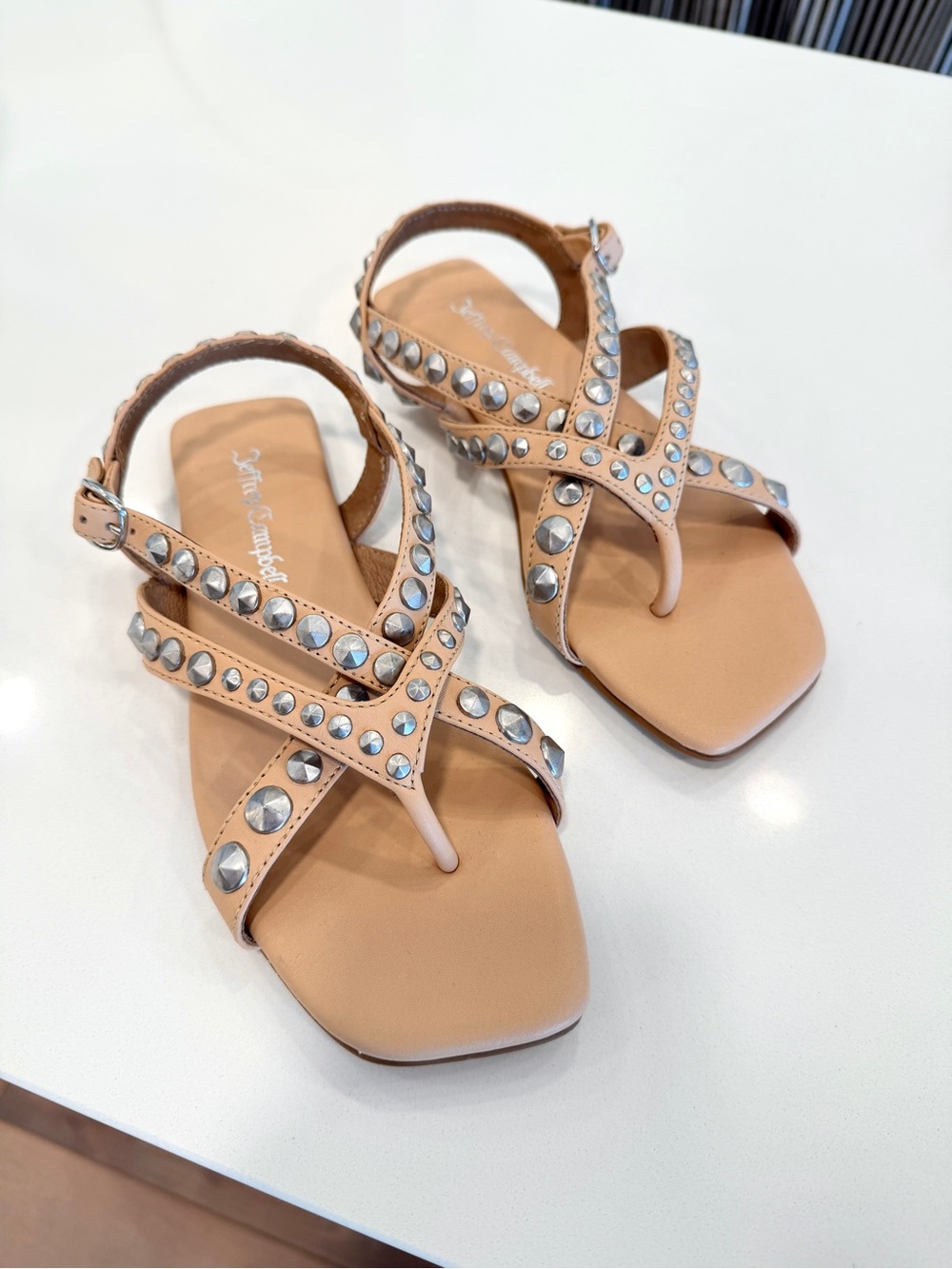 Jeffrey Campbell genuine leather tan silver studded thong sandals sz 6/37